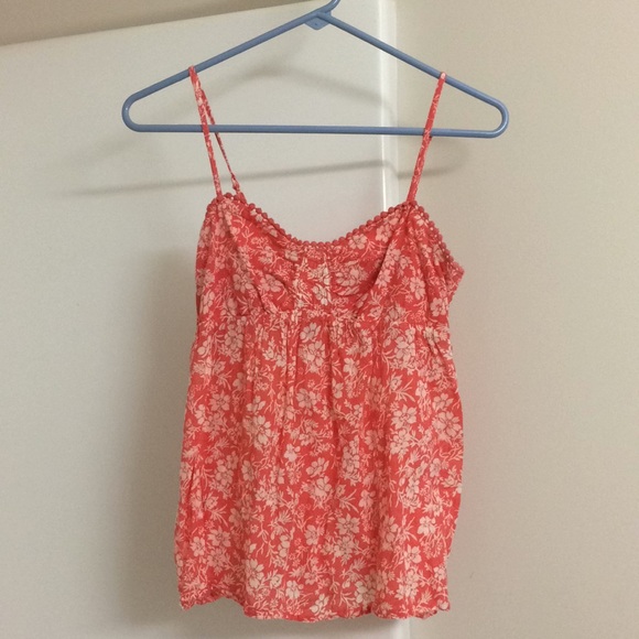 Old Navy Tops - Lightweight floral tank top Old Navy Tops - Lightweight floral tank top